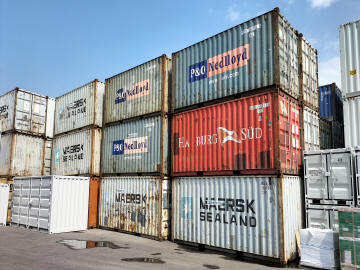 Container 20' box usati stagni catasta vendita
